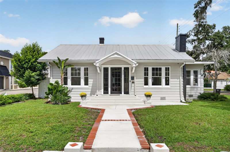 4 bedroom Single Family Residence at 323 E Amelia Street, Highland Park Add, Orlando — photo 1