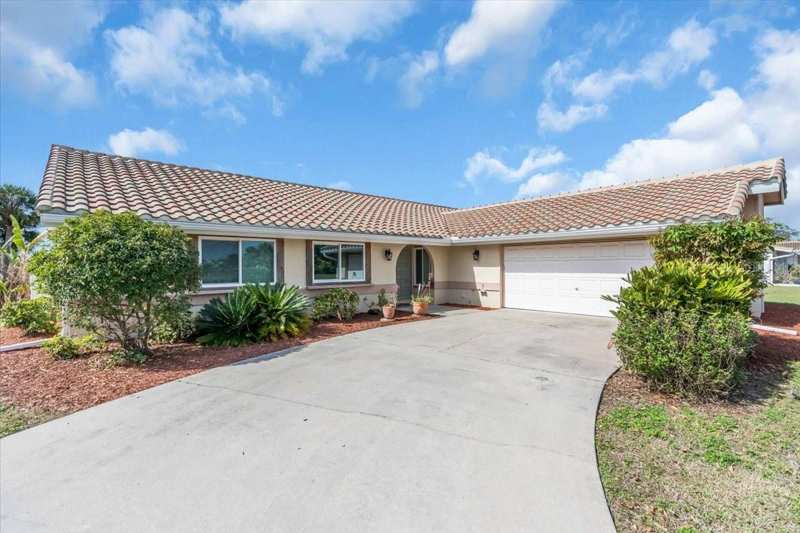 3 bedroom Single Family Residence at 5061 Richmond Terrace, North Port Charlotte Country Club, North Port — photo 1