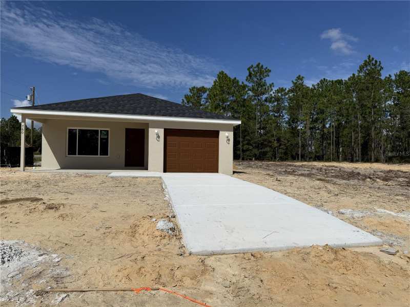 2 bedroom Single Family Residence at 760 NE 149 Court, Williston Hylnds Golf & C Club Estate, Williston — photo 1