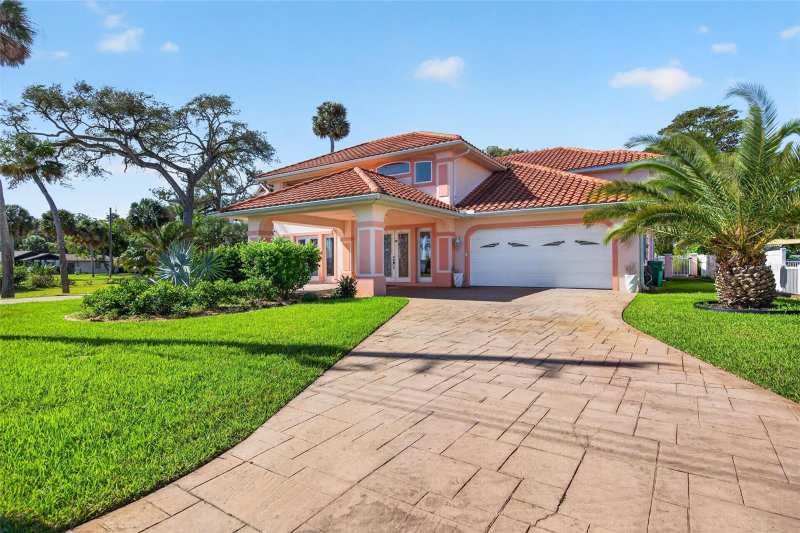 4 bedroom Single Family Residence at 912 Riverside Drive, Mason & Carswells Holly Hil, Holly Hill — photo 1