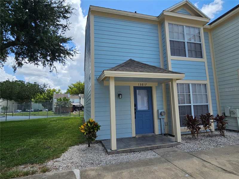 3 bedroom Townhouse at 13817 Stone Mill Way, Fletchers Mill, Tampa — photo 1