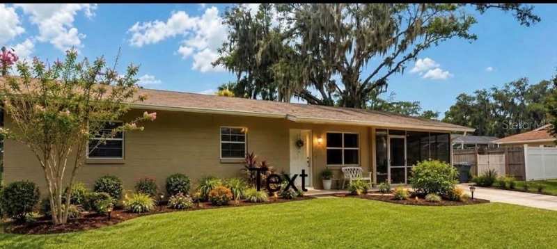 3 bedroom Single Family Residence at 11129 Roberts Lane, Happy Acres Sub No 1 Section D, Riverview — photo 1
