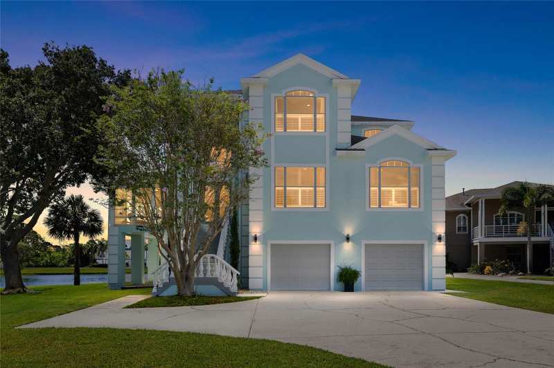 3 bedroom Single Family Residence at 2106 Pelican Court, Pointe Alexis North Ph II, Tarpon Springs — photo 1