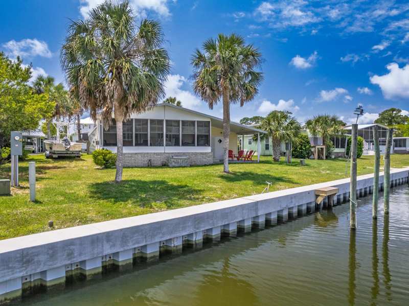 3 bedroom ManufacturedHome at 30 Janet Drive, Paradise Village Shell Point, Crawfordville — photo 1