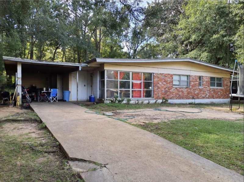 3 bedroom Detached at 805 Cochran Drive, Apalachee Ridge, Tallahassee — photo 1