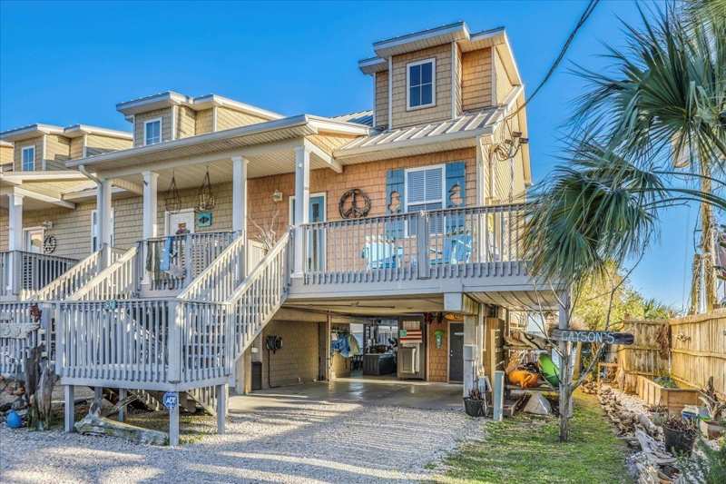 3 bedroom Townhouse at 9 Mashes Sands Road, Georges Light House Point, Panacea — photo 1