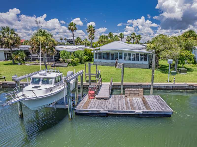 4 bedroom ManufacturedHome at 53 Connie Drive, Paradise Village Shell Point, Crawfordville — photo 1