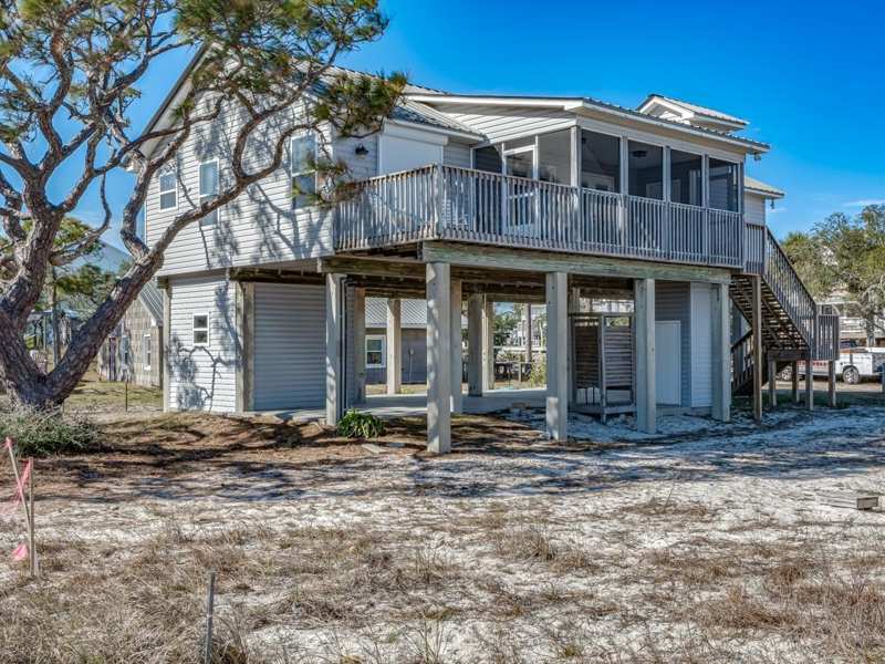 3 bedroom Detached at 8 Bass Street, Southern Dunes Beaches, Alligator Point — photo 1