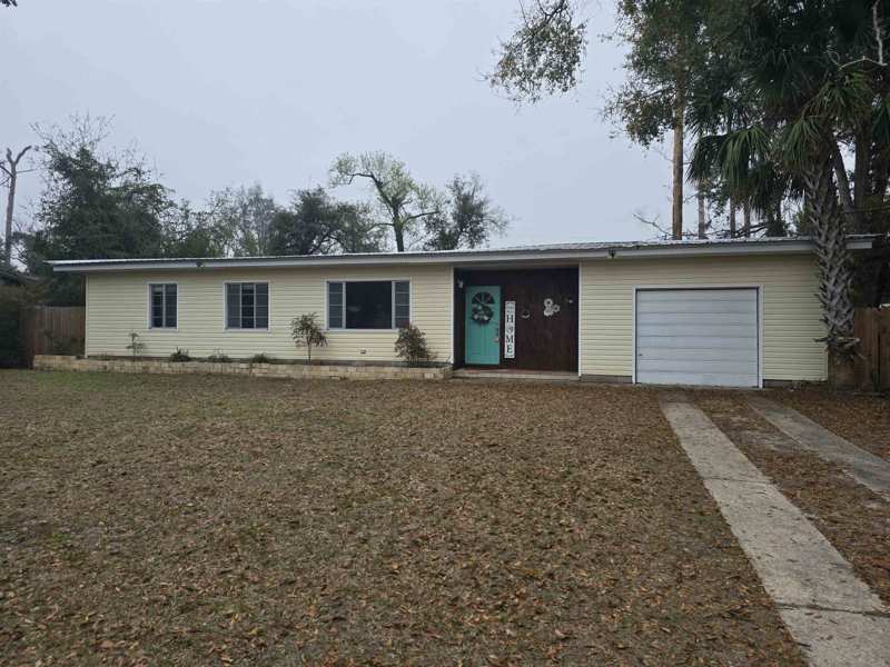 3 bedroom Detached at 309 W Oak St, Perry Heights, Perry — photo 1