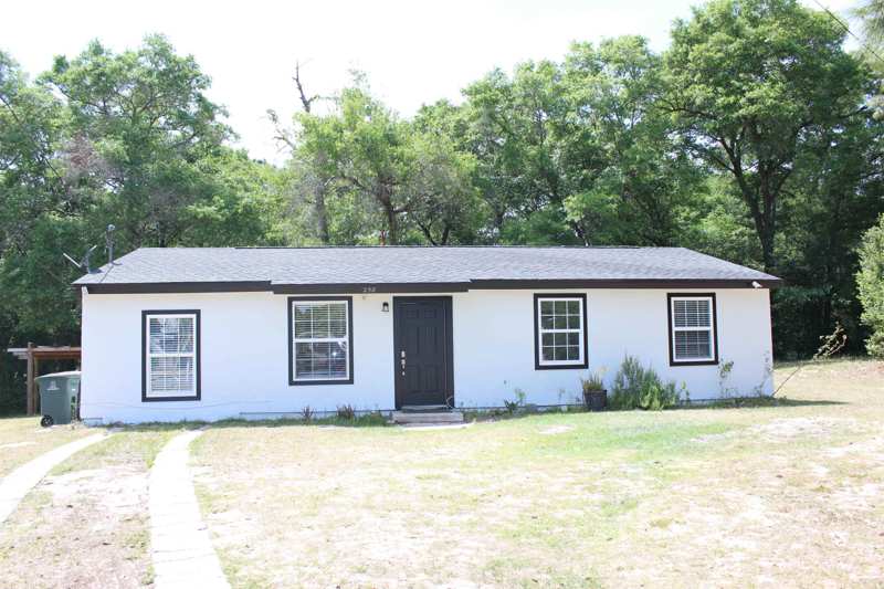 4 bedroom Detached at 258 White Oak Drive, Oak Ridge South, Tallahassee — photo 1