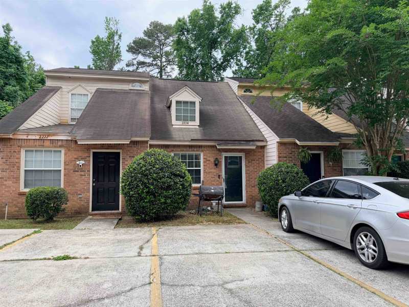 2 bedroom Townhouse at 2224 Parrot Lane, Villas Of Westridge, Tallahassee — photo 1