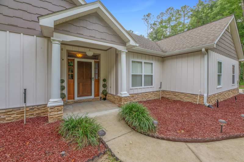 3 bedroom Detached at 196 Audubon Drive, Lake Tallavana, Havana — photo 1
