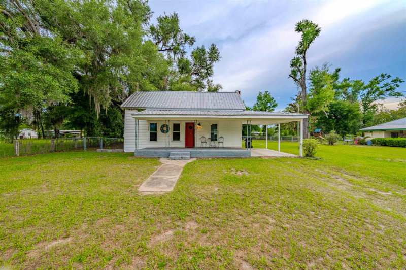 2 bedroom Detached at 616 W Wilcox Street, Faulkner, Perry — photo 1