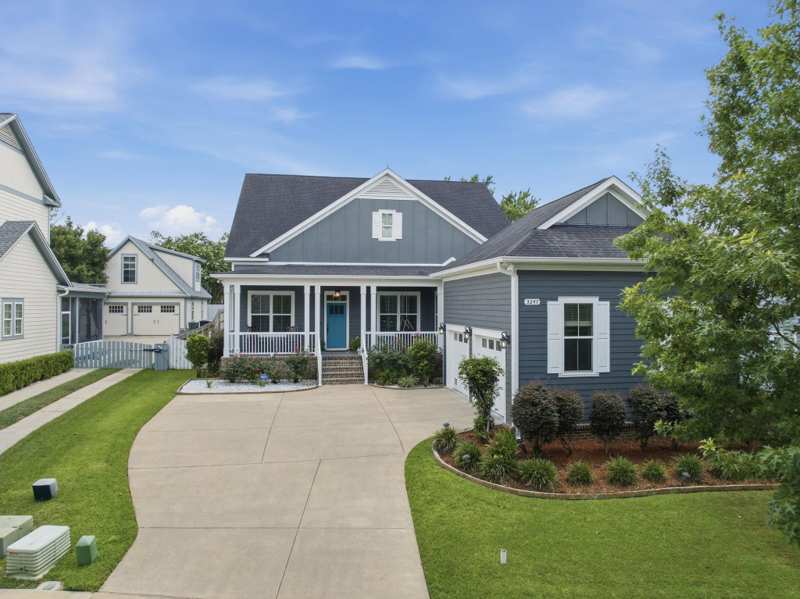 4 bedroom Detached at 3247 Carollton Drive, Southwood, Tallahassee — photo 1