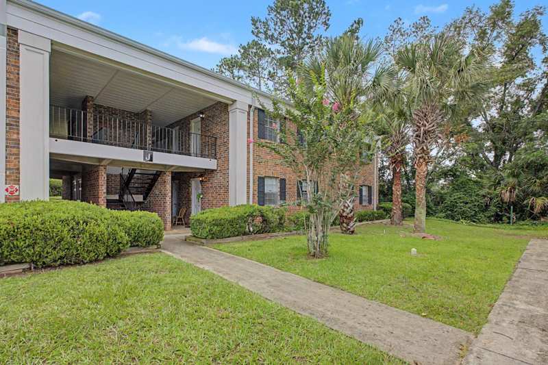 2 bedroom Condominium at 2203 W Pensacola Street, Plantation Condominiums, Tallahassee — photo 1