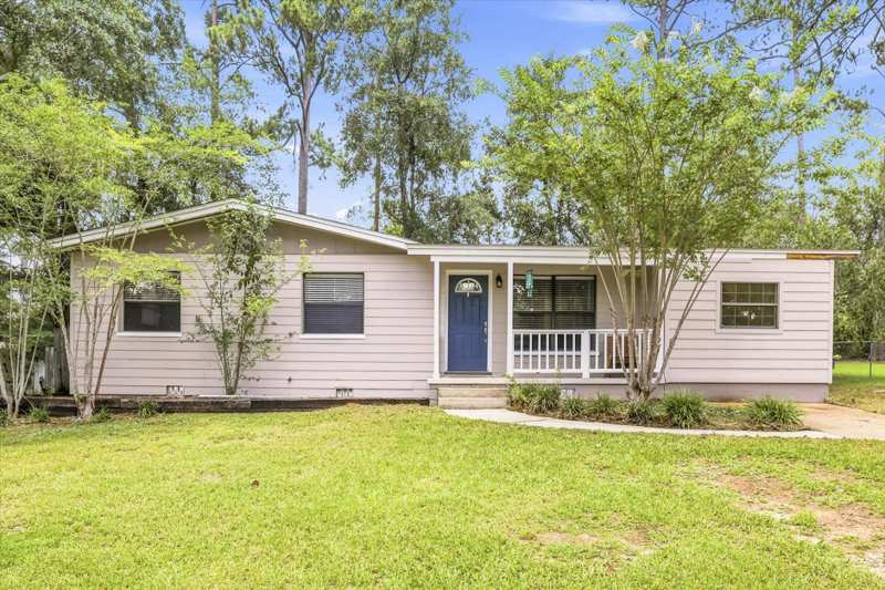 4 bedroom Detached at 1816 Atkamire Drive, Azalea Park, Tallahassee — photo 1
