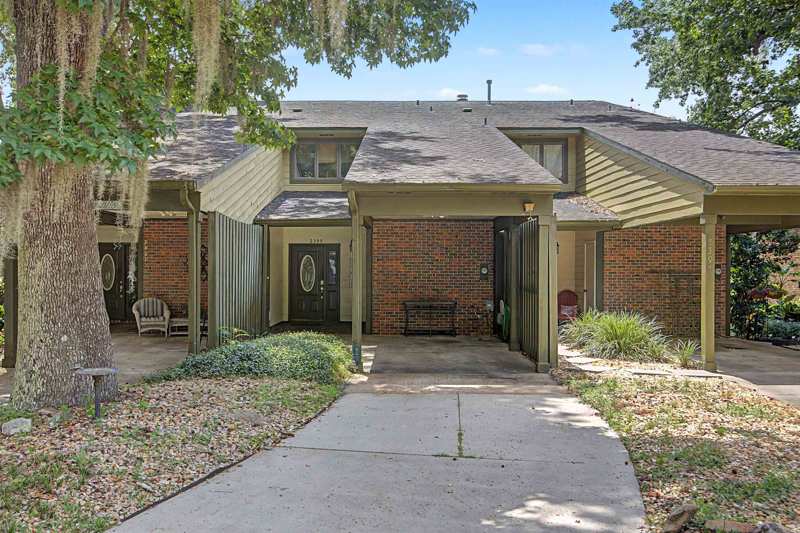 2 bedroom Townhouse at 2399 Merrigan Place, Killearn Estates, Tallahassee — photo 1