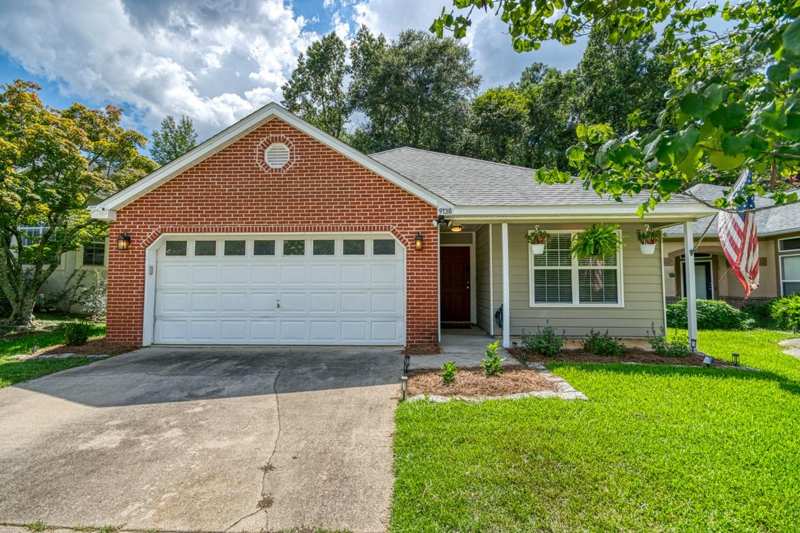 3 bedroom Detached at 9138 Stonehenge Trail, The Glen at Golden Eagle, Tallahassee — photo 1
