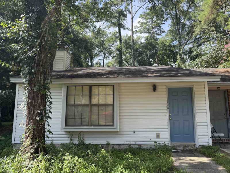2 bedroom Townhouse at 1534 Merry Oaks Court, Merry Oaks, Tallahassee — photo 1