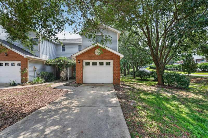 3 bedroom Townhouse at 2143 Delta Way, Ventanas, Tallahassee — photo 1