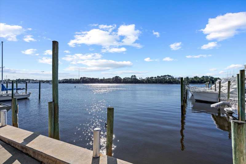 3 bedroom Condominium at 903 NW Avenue A, The Landings Condo, Carrabelle — photo 1