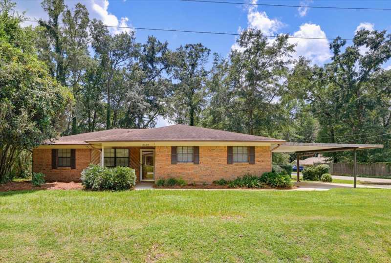 3 bedroom Detached at 2649 Nez Perce Trail, Appaloosa Run, Tallahassee — photo 1