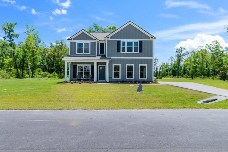 5 bedroom Detached at 173 Bedford Loop, Greystone, Crawfordville — photo 1