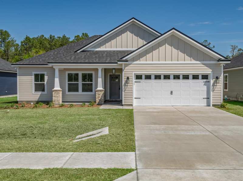 3 bedroom Detached at 8 Divine Loop, Pleasant Ridge, Crawfordville — photo 1