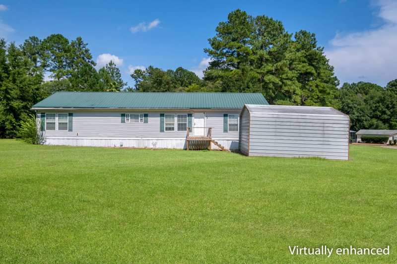 3 bedroom ManufacturedHome at 13 Sparrow Court, Quail Ridge, Havana — photo 1
