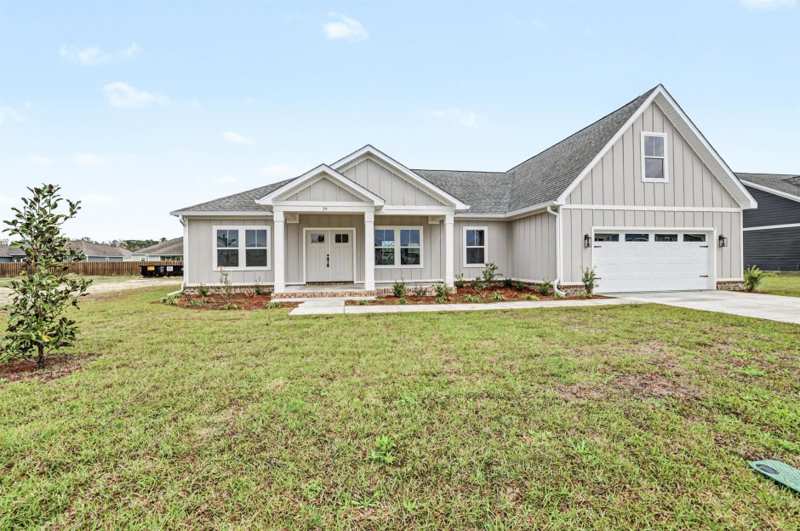 4 bedroom Detached at 19 Shelby Drive, Palmetto, Crawfordville — photo 1