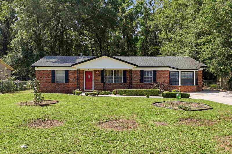 3 bedroom Detached at 1115 Woodland Drive, Sherwood Park, Tallahassee — photo 1