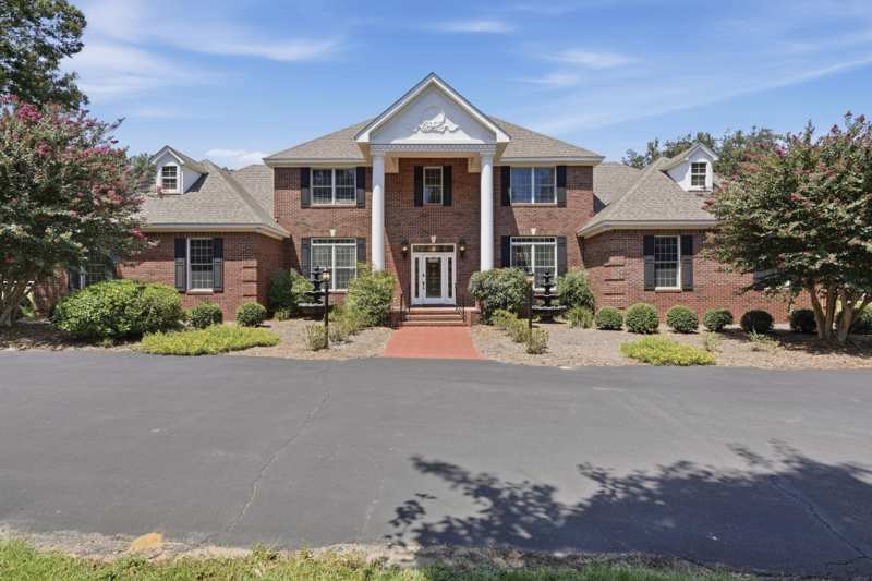 5 bedroom Detached at 4084 Fairhill Way, Chemonie Trace, Tallahassee — photo 1