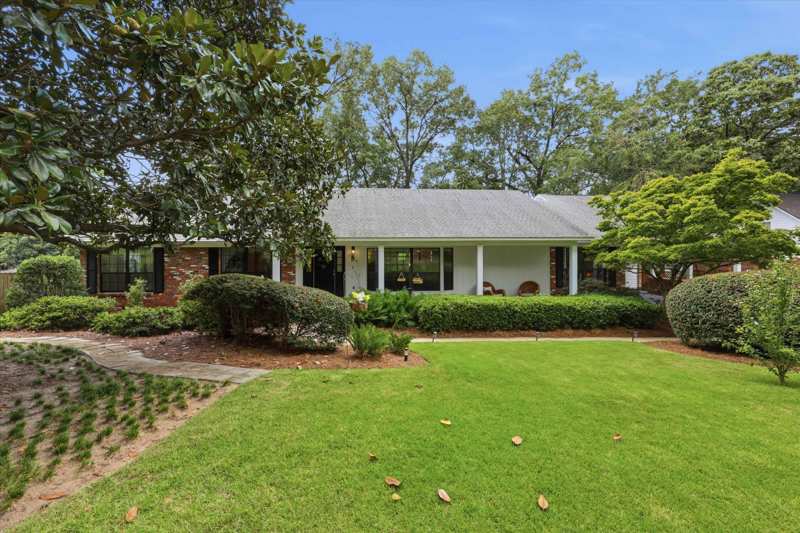 5 bedroom Detached at 2409 Oakdale Street, Betton Hill, Tallahassee — photo 1