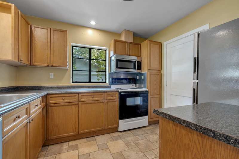 2 bedroom Detached at 3822 Roswell Drive, Seminole Manor, Tallahassee — photo 1