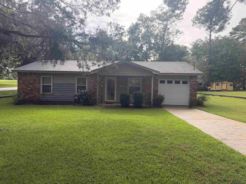 3 bedroom Detached at 502 Country Lane, Country Meadow, Havana — photo 1