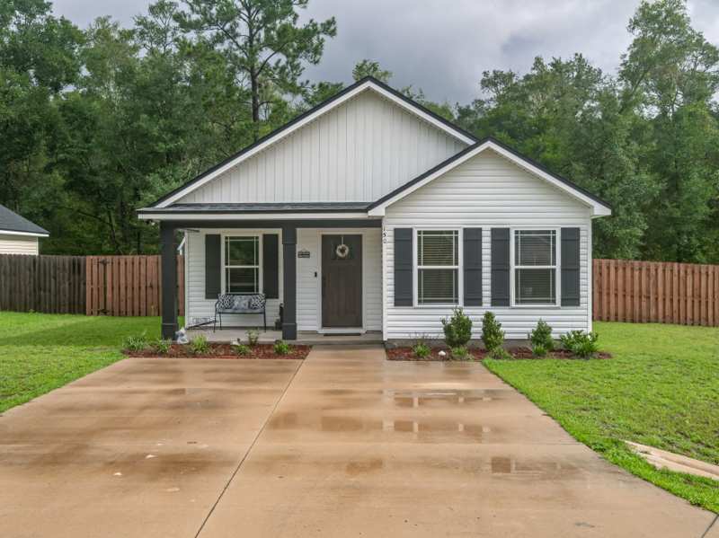 3 bedroom Detached at 150 John Mills Circle, Buckhorn Village, Sopchoppy — photo 1