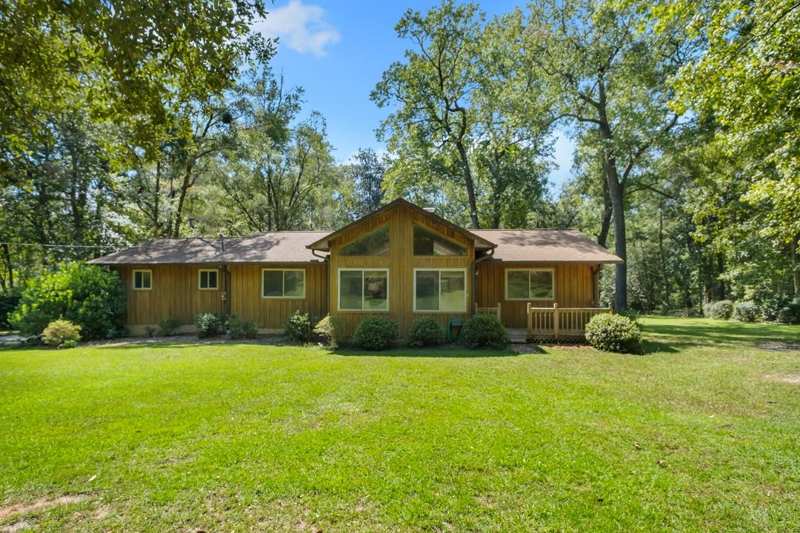 3 bedroom Detached at 145 Meridian Hills Road, Meridian Hills Unrec, Tallahassee — photo 1