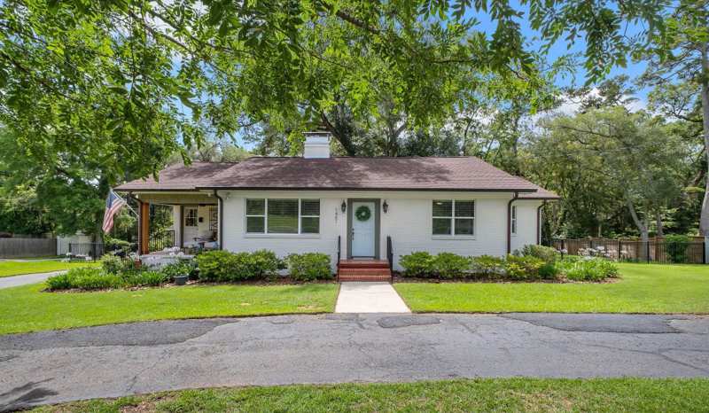 3 bedroom Detached at 1481 Spruce Avenue, Betton Hill, Tallahassee — photo 1