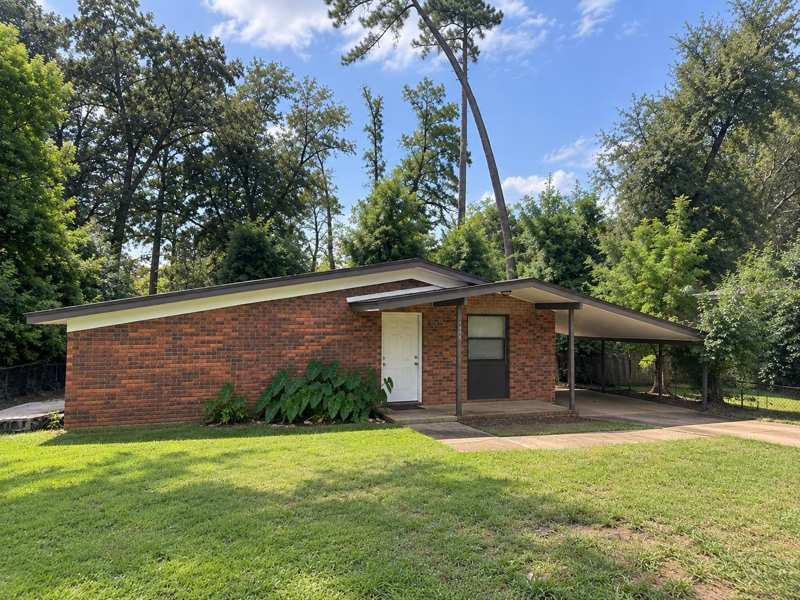 3 bedroom Detached at 314 Cardinal Court, Cardinal Court, Tallahassee — photo 1