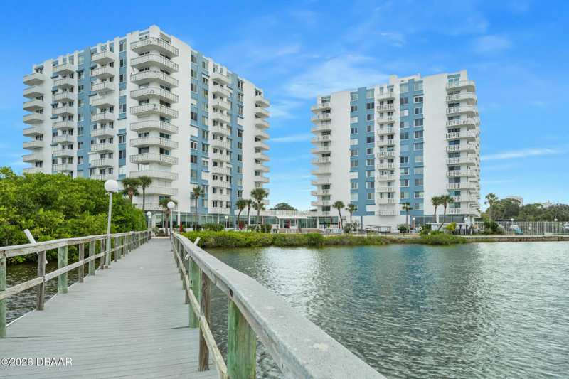 1 bedroom Condominium at 925 N Halifax Avenue #204, Bayshore Bath & Tennis Club Condo, Daytona Beach — photo 1