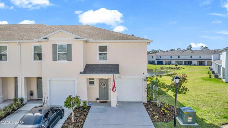 3 bedroom Townhouse at 126 Maya Way, Laurel Dunes, Daytona Beach — photo 1