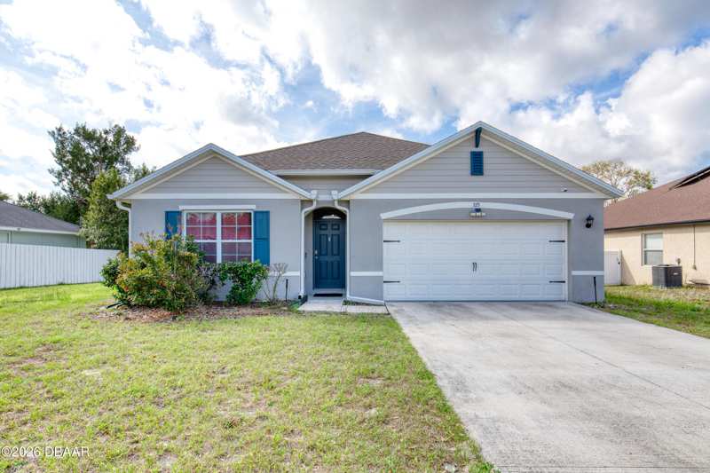 4 bedroom Single Family Residence at 725 N Firwood Drive, Deltona Lakes, Deltona — photo 1