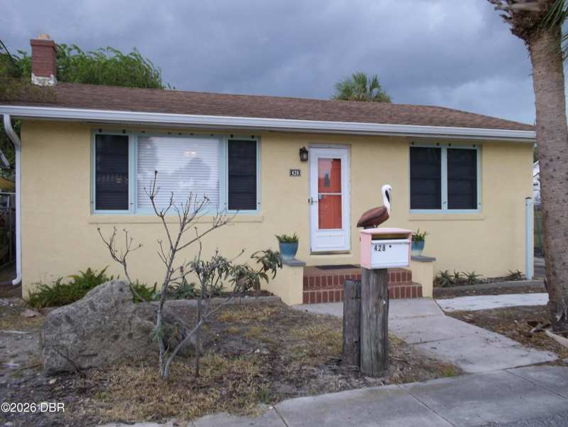 2 bedroom Single Family Residence at 428 Eastwood Lane, Hustons, Daytona Beach — photo 1