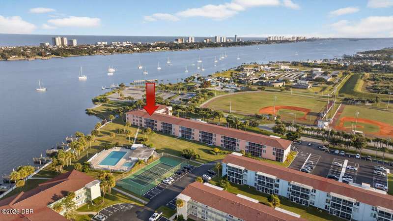 2 bedroom Condominium at 721 S Beach Street #205, Daytona Beach Riverhouse Condos, Daytona Beach — photo 1