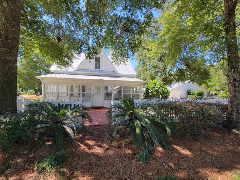 3 bedroom Detached Single Family at 270 S 12Th Street, Click tab ''Documents'' above for legal description., DeFuniak Springs — photo 1