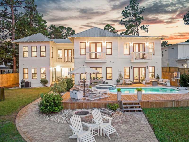 9 bedroom Detached Single Family at 92 Carolyn Lane, Bay Pine Shores, Santa Rosa Beach — photo 1