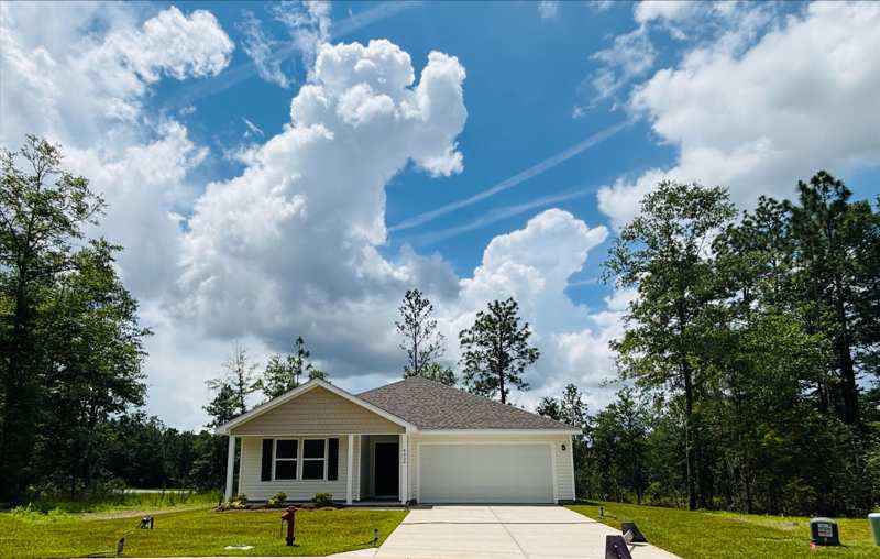 4 bedroom Detached Single Family at 6000 Hidden Knoll Court, Meadow Creek, Crestview — photo 1