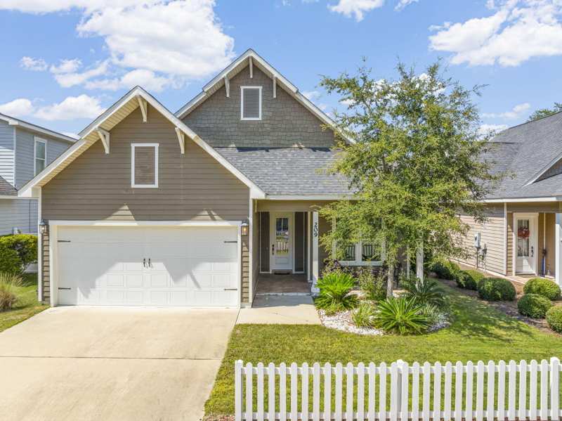 3 bedroom Detached Single Family at 209 Blakely Drew Boulevard, Paradise Cove, Santa Rosa Beach — photo 1