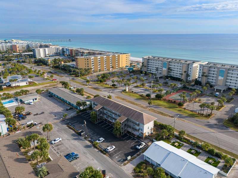 2 bedroom Condominium at 304 Barracuda Avenue #202, Island Gardens Condo, Fort Walton Beach — photo 1