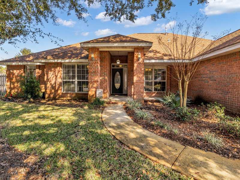 4 bedroom Detached Single Family at 4009 Lauren Court, Hidden Pines S/D, Destin — photo 1